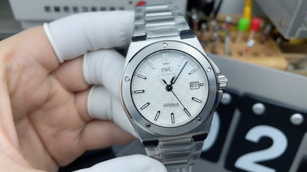 V7 Factory IWC Ingenieur IW328902