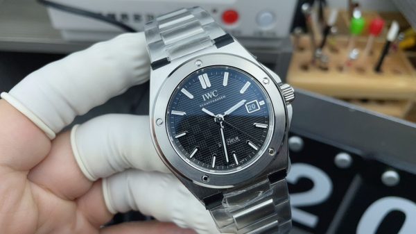 V7 Factory IWC Ingenieur IW328901