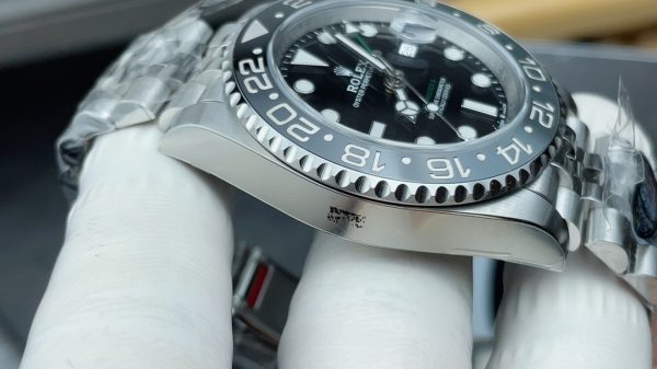 Clean Factory New Rolex GMT Master II M126710GRNR-0003 - 图片 4