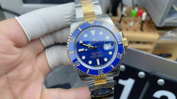 Clean Factory Rolex Submariner 116613LB-0005