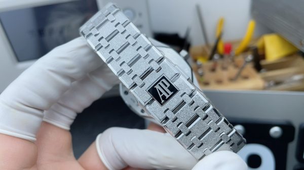 APS Factory Audemars Piguet Royal Oak Frosted 15410BC.GG.1224BC.01 - 图片 8