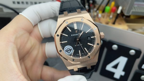 APS Factory Audemars Piguet Royal Oak 15400OR.OO.D002CR.01