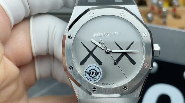 APS Factory Audemars Piguet Royal Oak 15500 Kaws Customized Limited Edition - 图片 2