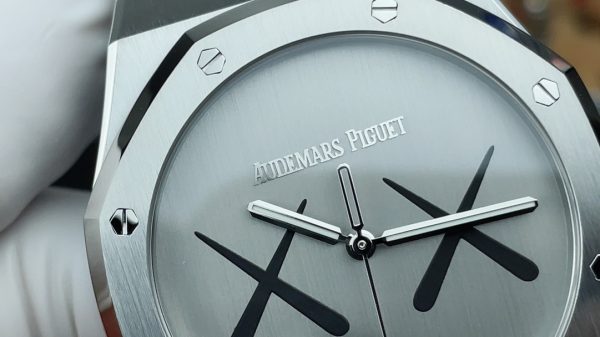 APS Factory Audemars Piguet Royal Oak 15500 Kaws Customized Limited Edition - 图片 3