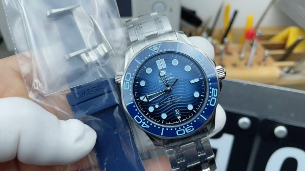 VS Factory Omega Seamaster Diver 300M 210.30.42.20.03.003