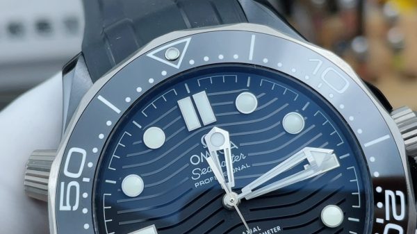 VS Factory Omega Seamaster Diver 300M 210.92.44.20.01.001 - 图片 3