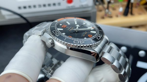 VS Factory Omega Seamaster Diver 600M 215.30.44.21.01.002 - 图片 4