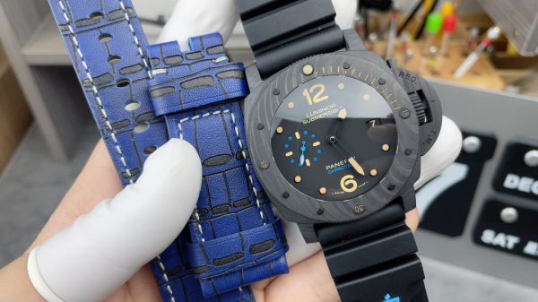 VS Factory Panerai Submersible PAM00616