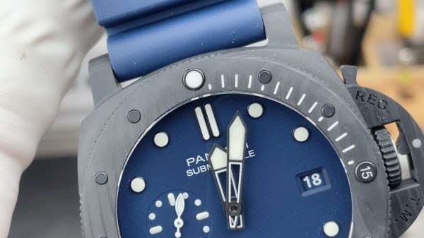 VS Factory Panerai Submersible PAM01232 - 图片 3