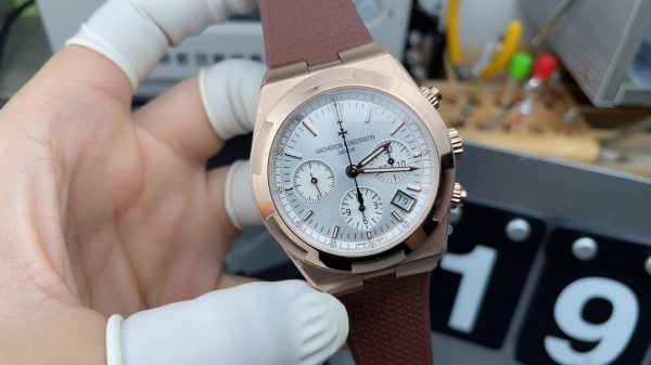 8F Factory Vacheron Constantin Overseas chronograph 5500V/000R-B074