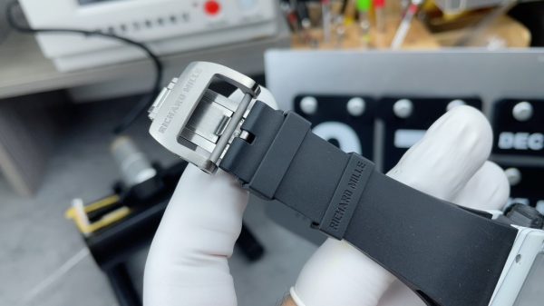 APS Factory Richard Mille RM061 Carbon Fiber Black Rubber Strap - 图片 8