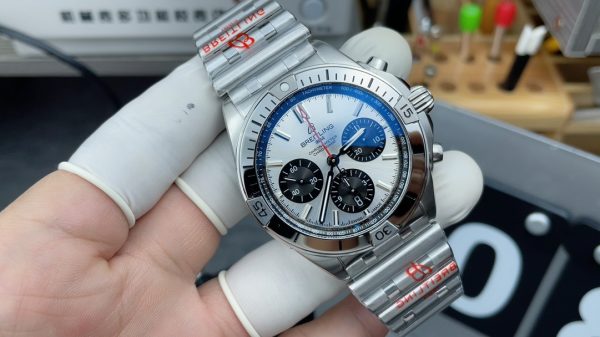 BLS Factory Breitling Chronomat B01 42mm AB0134101G1A1